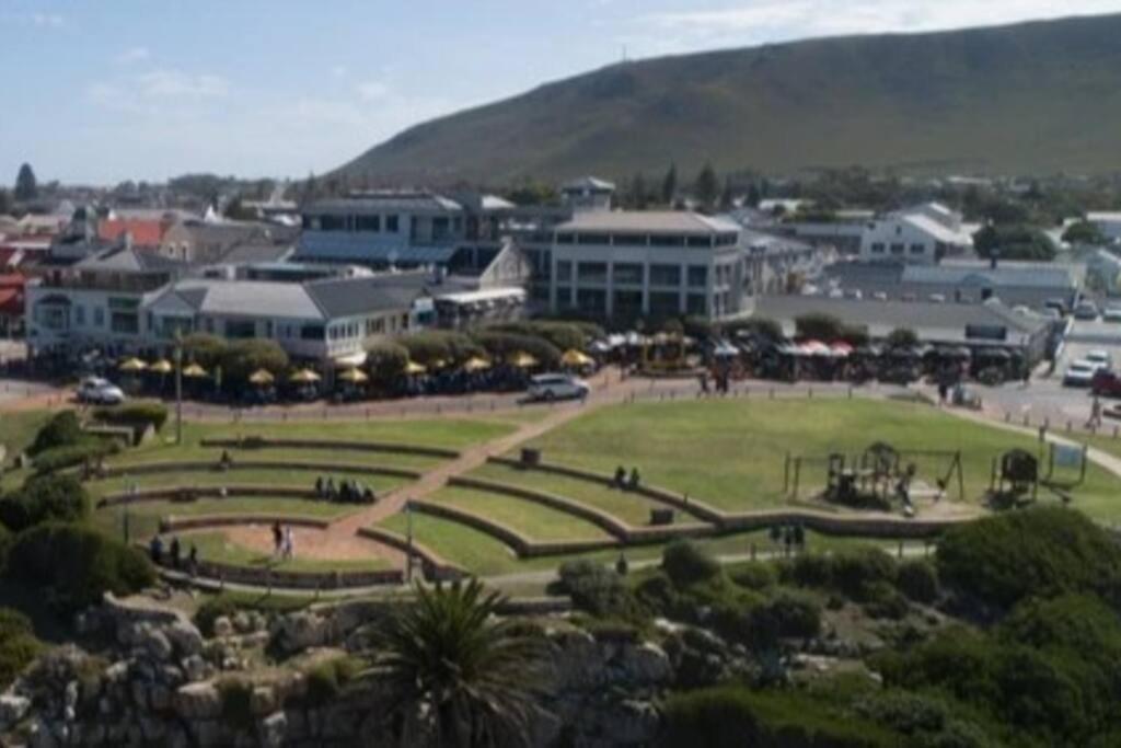 Hermanus Waterfront, Sea View Apartment With Balcony Exterior photo